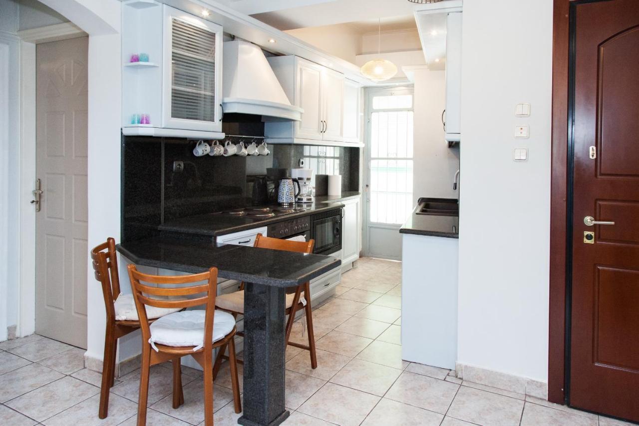 Brand New, Cheerful Apartment In Central Athén Kültér fotó
